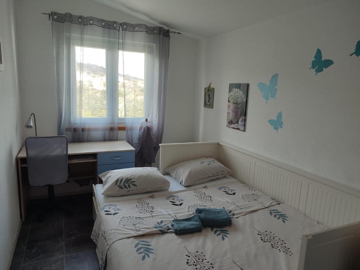 Murtela, 2-Bedroom Apartment Raslina Dış mekan fotoğraf