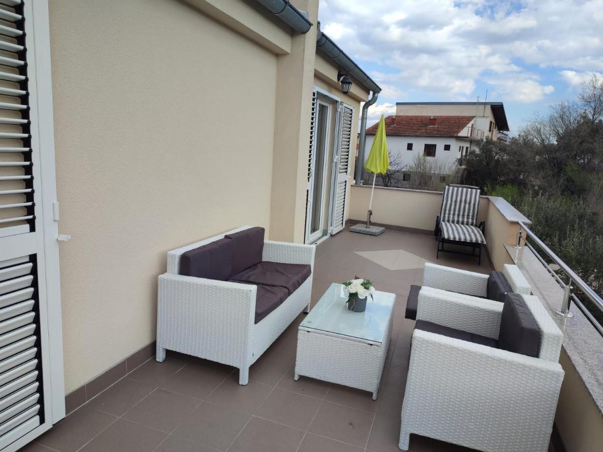 Murtela, 2-Bedroom Apartment Raslina Dış mekan fotoğraf